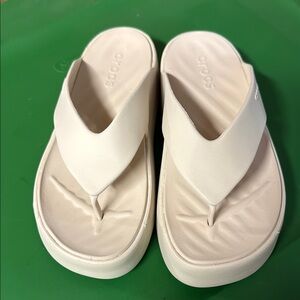 CROCS Classic Cream Sandals